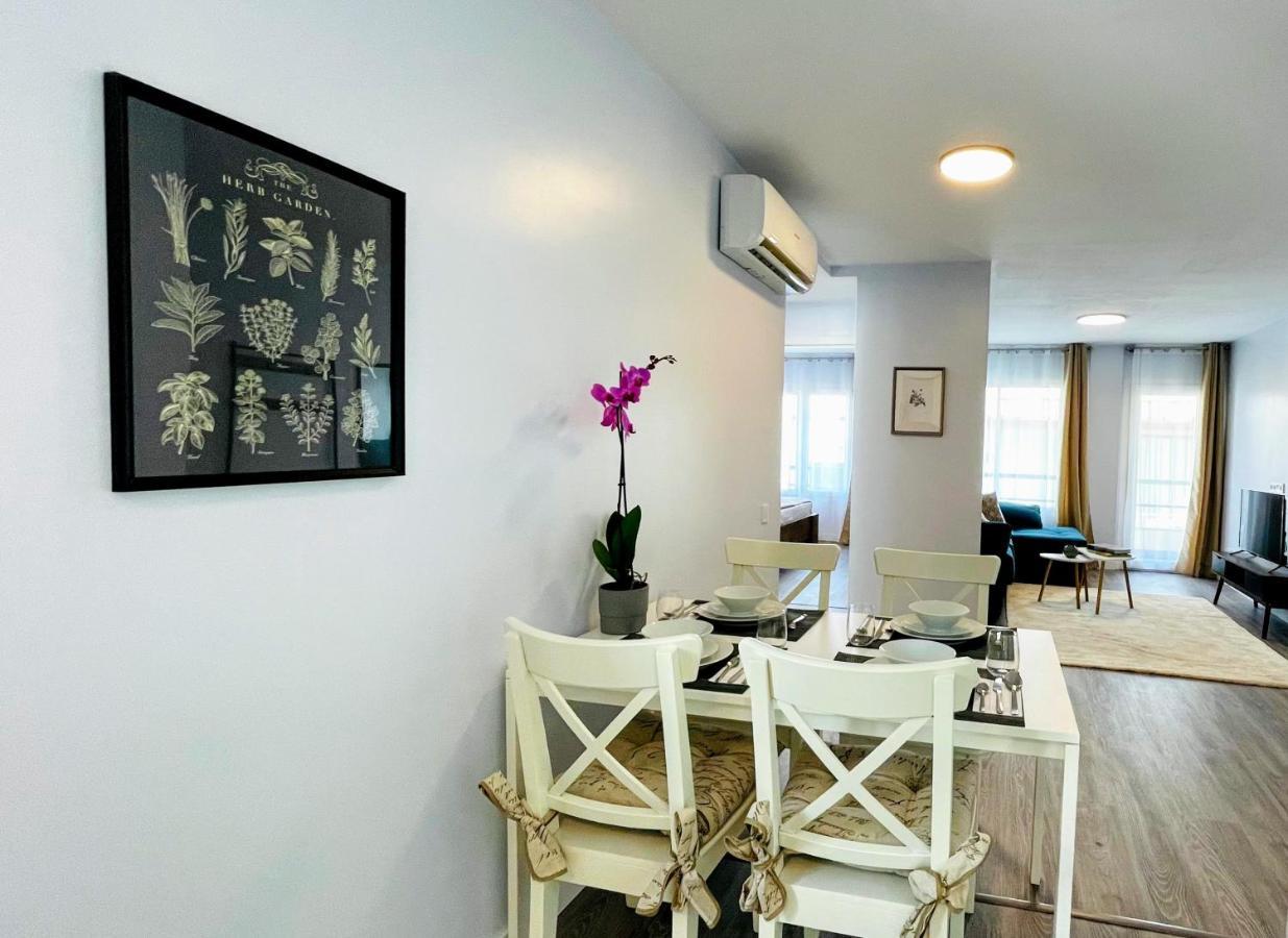 Casa Soho Y Alex Lejlighed Estepona Eksteriør billede