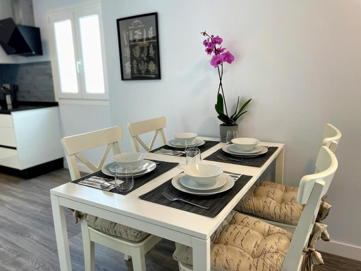 Casa Soho Y Alex Lejlighed Estepona Eksteriør billede
